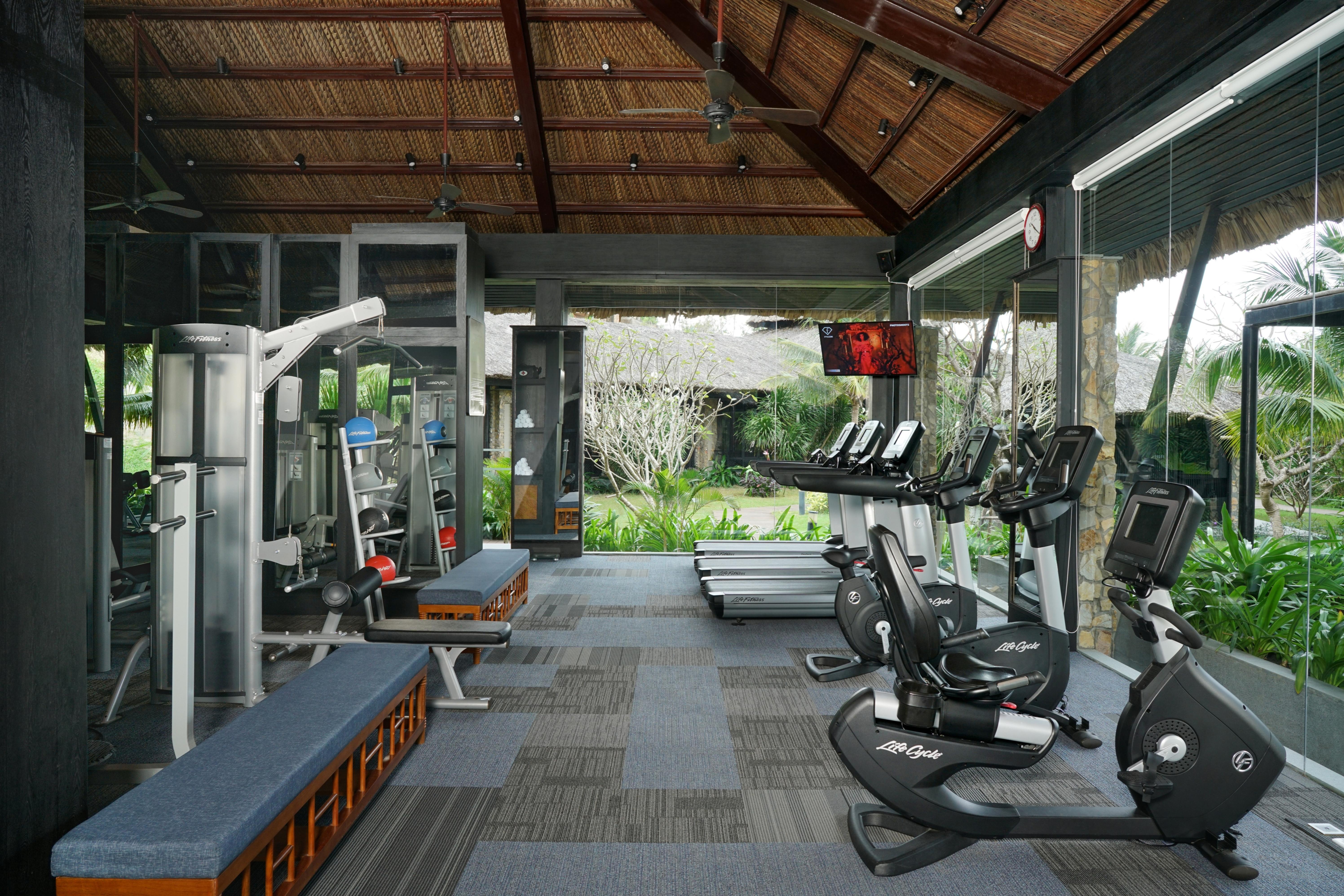 Vinpearl Resort & Spa Nha Trang Bay Exteriör bild The gym at the Intercontinental Resort Bali