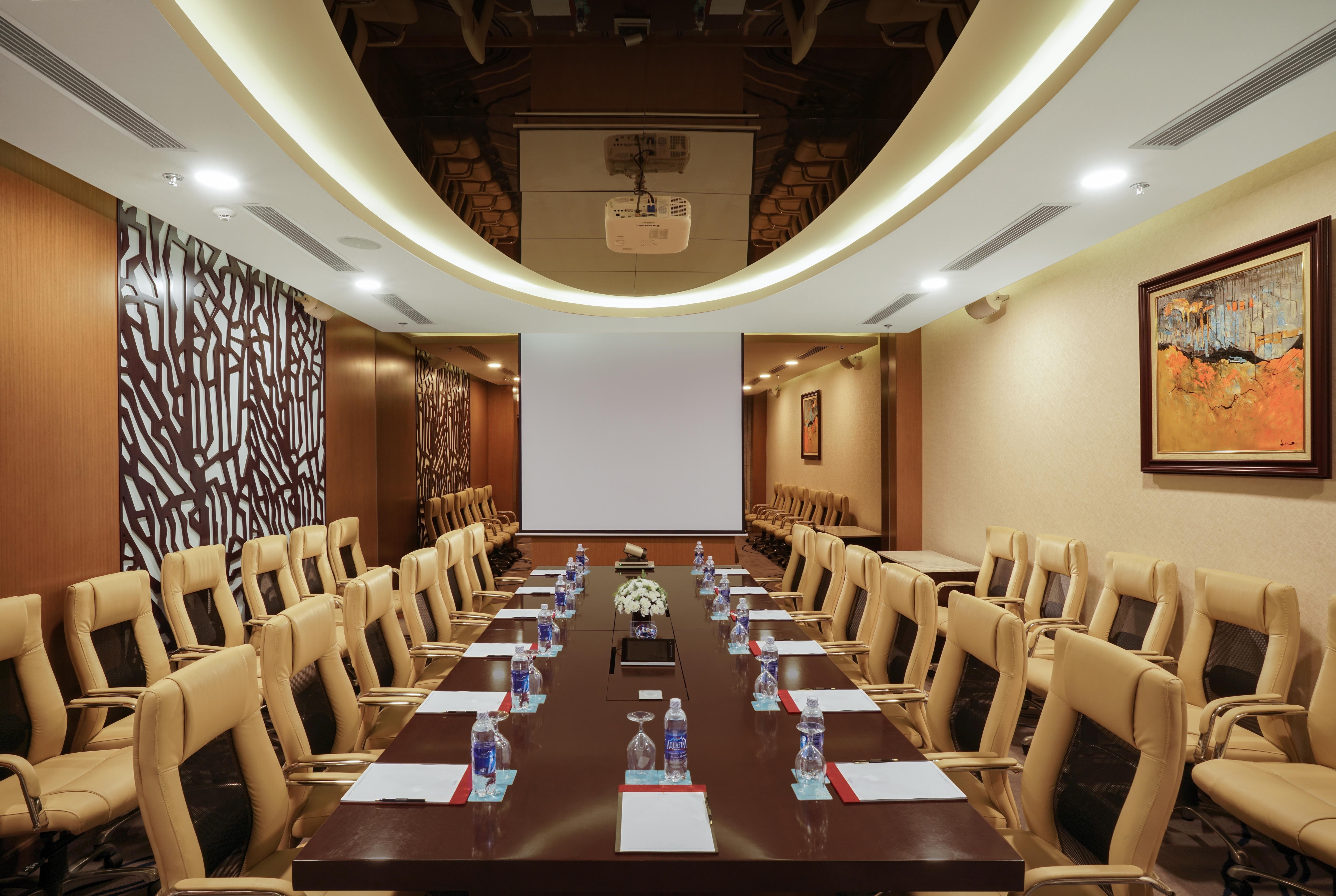 Vinpearl Resort & Spa Nha Trang Bay Exteriör bild Meeting room