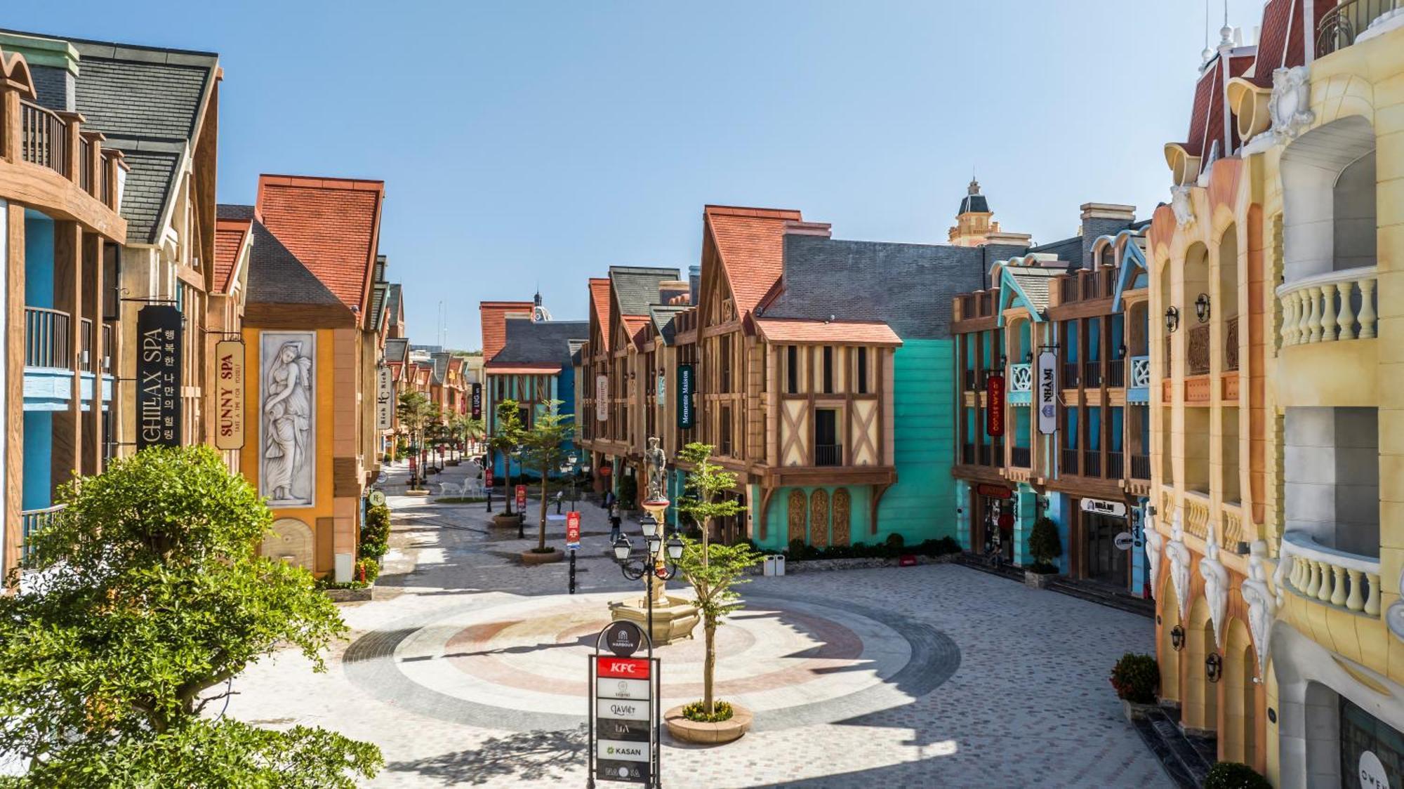 Vinpearl Resort & Spa Nha Trang Bay Exteriör bild The Village