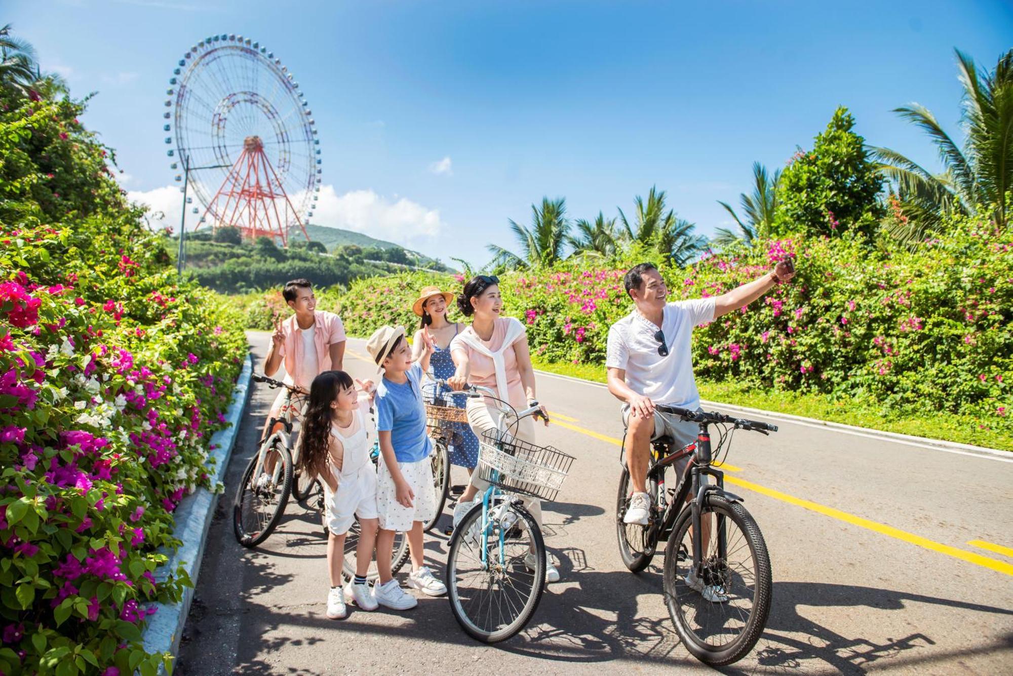 Vinpearl Resort & Spa Nha Trang Bay Exteriör bild Bike tour