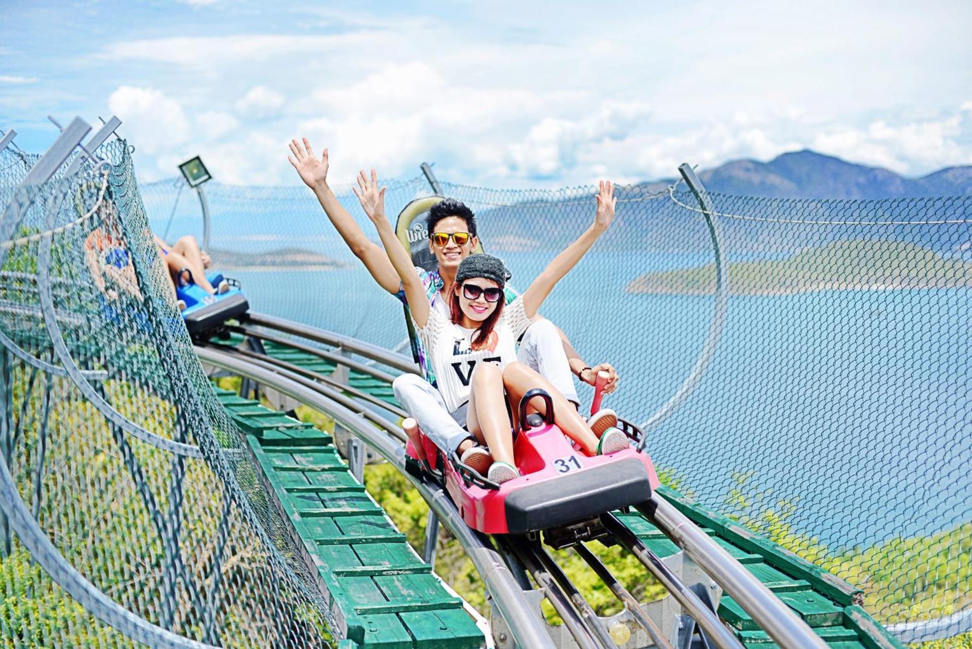 Vinpearl Resort & Spa Nha Trang Bay Exteriör bild The Luge at Ocean Park