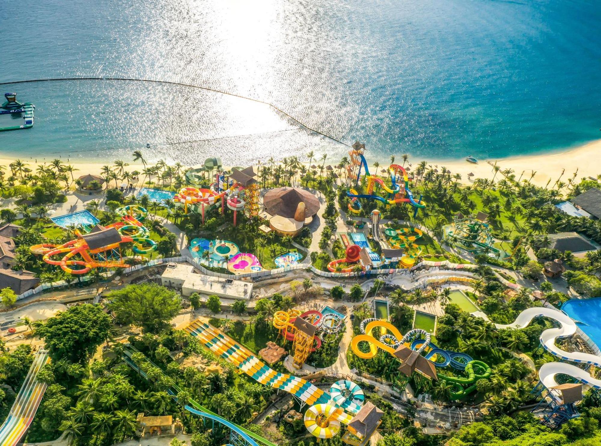 Vinpearl Resort & Spa Nha Trang Bay Exteriör bild Aerial view of the park