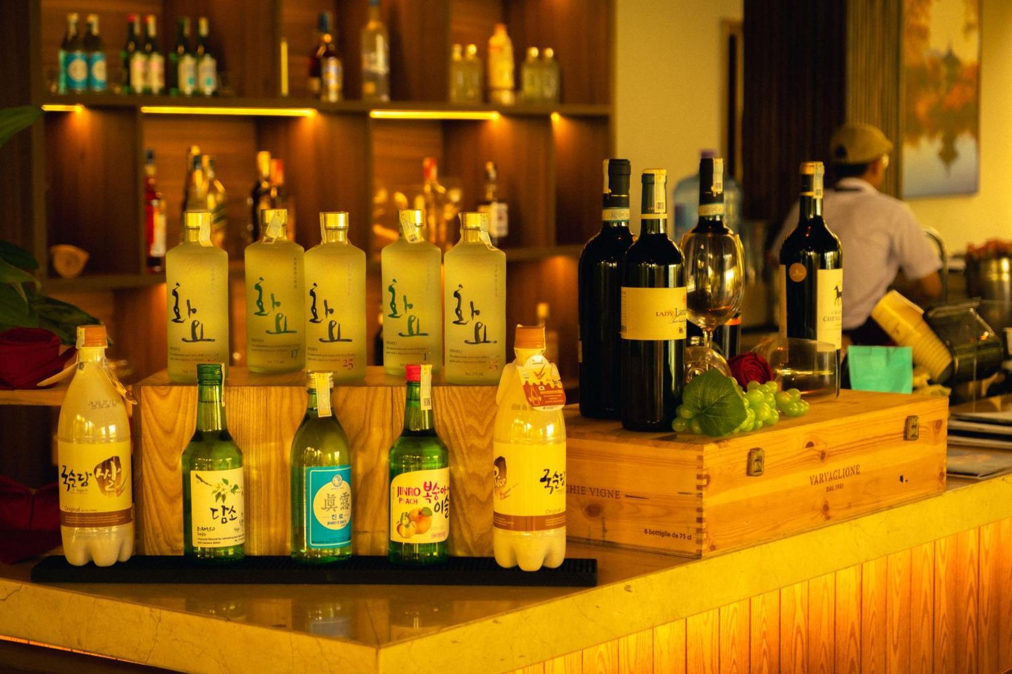 Vinpearl Resort & Spa Nha Trang Bay Exteriör bild A selection of Philippine wines